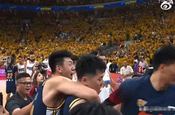 乐鱼体育app下载-广东绝杀，三人有功，他这一拔值2000万，球迷：下季得争取留下他