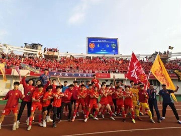 乐鱼体育官方入口-“闽超”宁德队首场4:0胜南平队，3位进球队员都是霞浦人